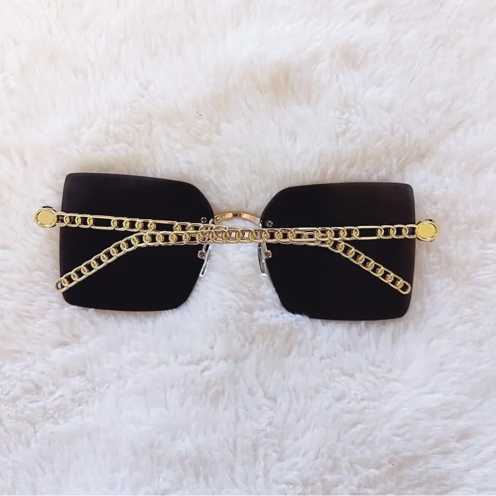Skyla Black & Gold Chain Link Oversized Sunglasses - Picture 11 of 11